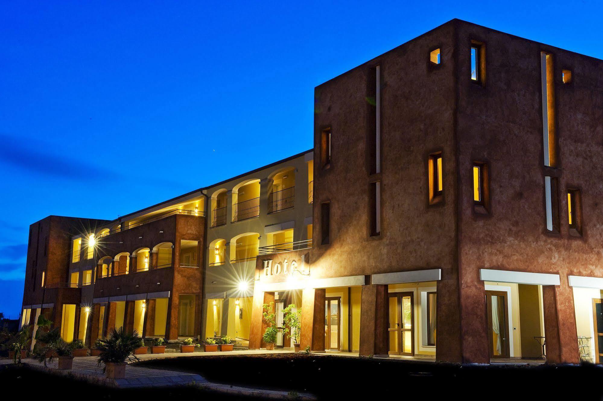 Hotel Baja Romantica Bosa Eksteriør billede