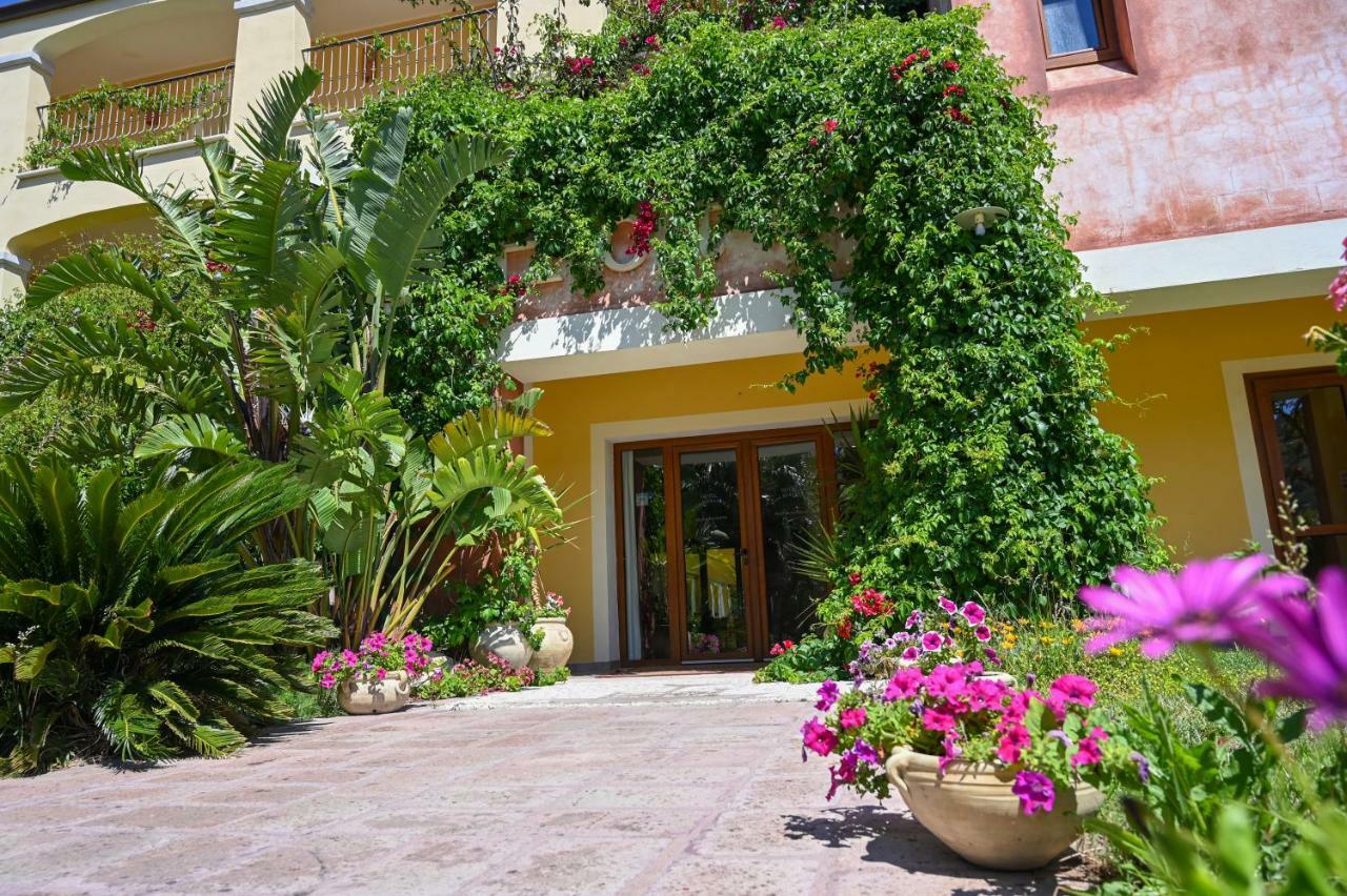 Hotel Baja Romantica Bosa Eksteriør billede